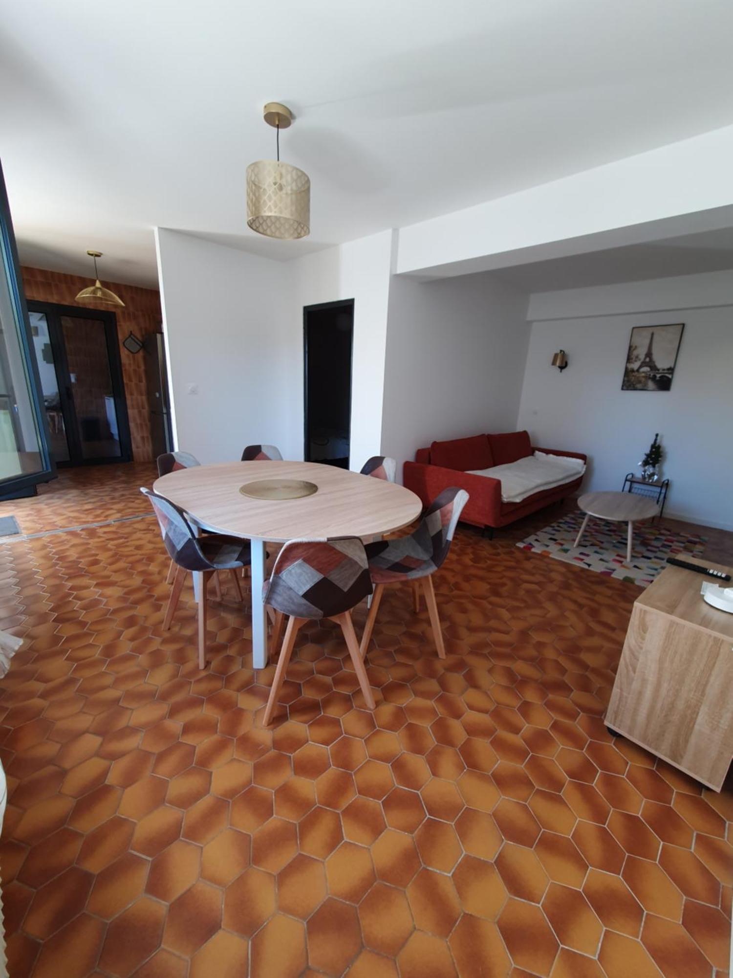 Appartement F3 Meuble Et Equipe แซงต์-ซีเปรียง ภายนอก รูปภาพ